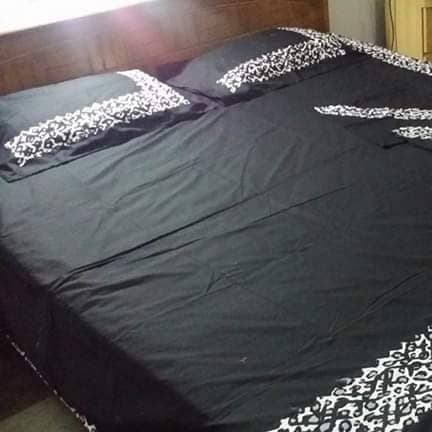Handmade Applique Bedsheet 030