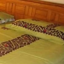Handmade Applique Bedsheet 035