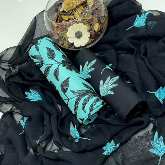 Aari Work Suit